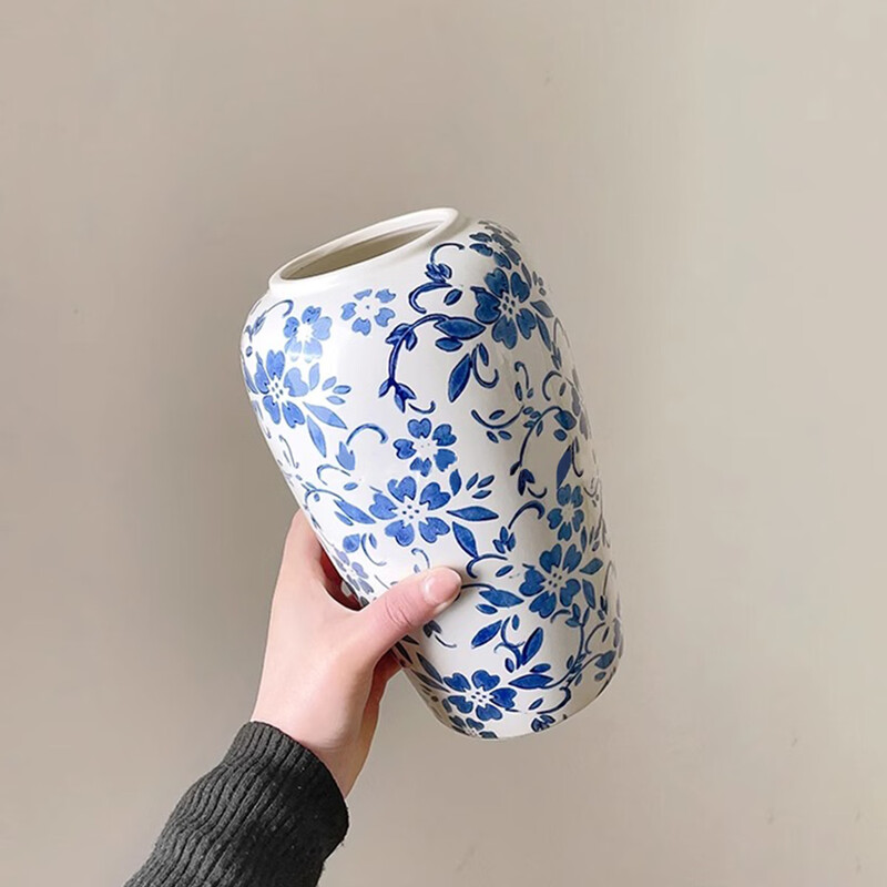 Fan Ye's home-style retro blue and white porcelain ceramic vase, high-end water-based flower arrangement, fresh flowers, living room, entrance hall, restaurant decoration