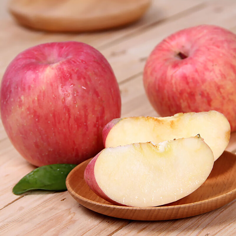 Quan Shenglong Shaanxi Baishui Red Fuji Apple 2025 New Fruit Seasonal Fruit Crisp and Sweet Optional Festival Gift Box Red Fuji 4.5 catties 75-80mm