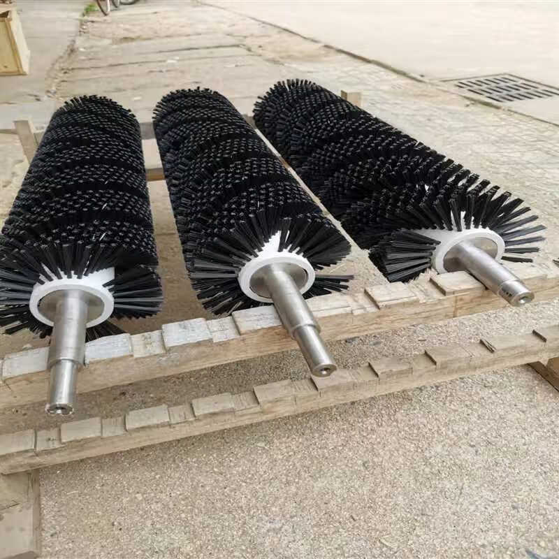 Yue Changsheng industrial brush roller dust removal glass cleaning machine brush roller brush spiral roller round brush conveyor belt cleaner scraper green