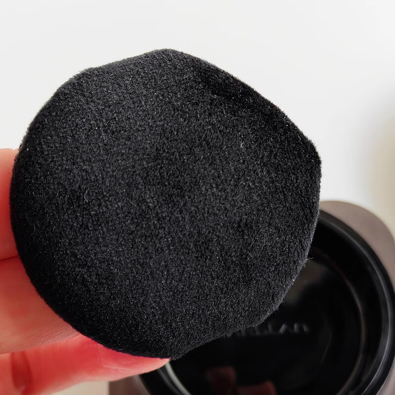 Karanzi Black Magnetic Loose Powder 8g Honey Powder Oil Control Long-lasting Makeup Setting Powder Waterproof Non-Removing Makeup Dry Oily Skin Matte Regular Version 01 Transparent Color 8g Dry Skin/Mixed Dry Skin