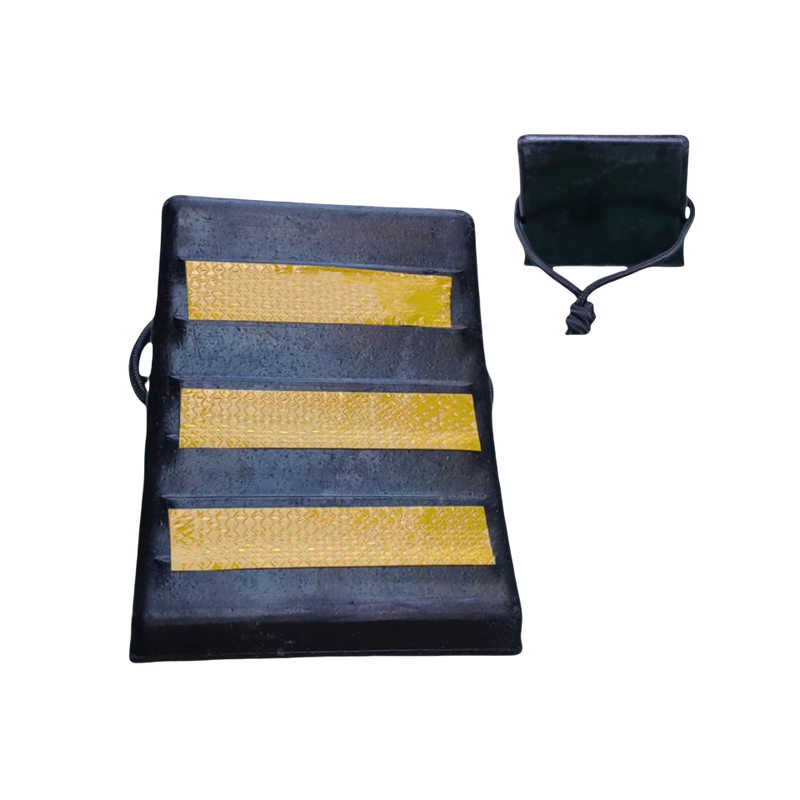 Dingtong portable car anti-slip anti-slip device triangle wood large truck anti-slip rubber parking space anti-slip device 170*150*120mm