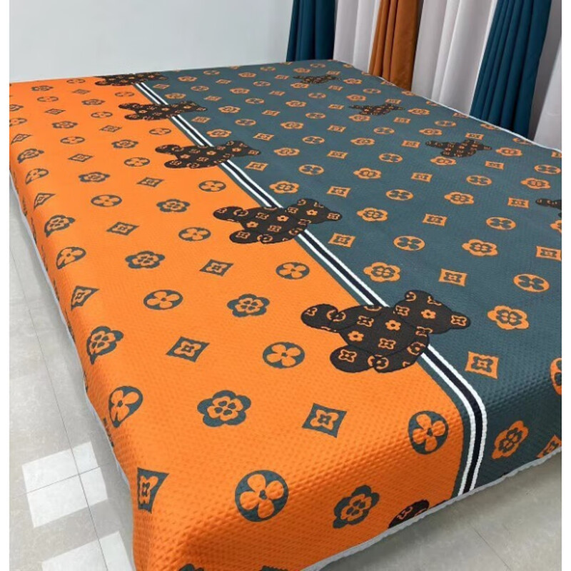 RSRDDY multi-functional four-season kang cover three-layer quilted tatami bed cover double sheet rural kang mat double-sided bedding Hug Bear 190*220cm for 1.5m bed