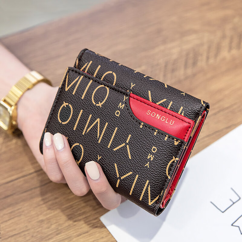 Kuqi Kangaroo Wallet Women's Summer Short Card Holder Women's Exquisite 2025 Chinese Valentine's Day Three Folding Niche Design Small Coin Purse Red