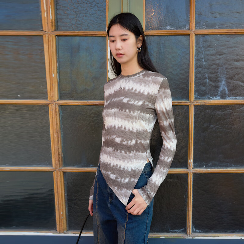 Nishimachi Village House (SETIROM) slim-fitting bottoming shirt for women 2024 spring new style irregular smudged fashionable top HA9105001 Coffee F