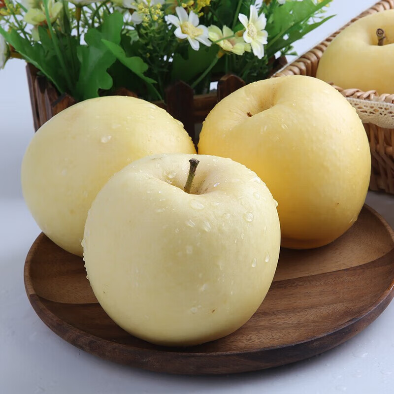 Jingdida Shandong Yantai Cream Fuji Apple, net weight 4.5 catties, single fruit 75mm+, direct shipping from the fruit source, free shipping