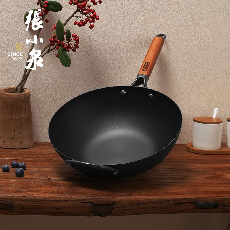 Zhang Xiaoquan's hand-forged iron pot, uncoated fine iron wok, wooden handle, anti-stick, not easy to stick, universal for open flame induction cooker, handmade forged iron pot 32cm (for open flame only)