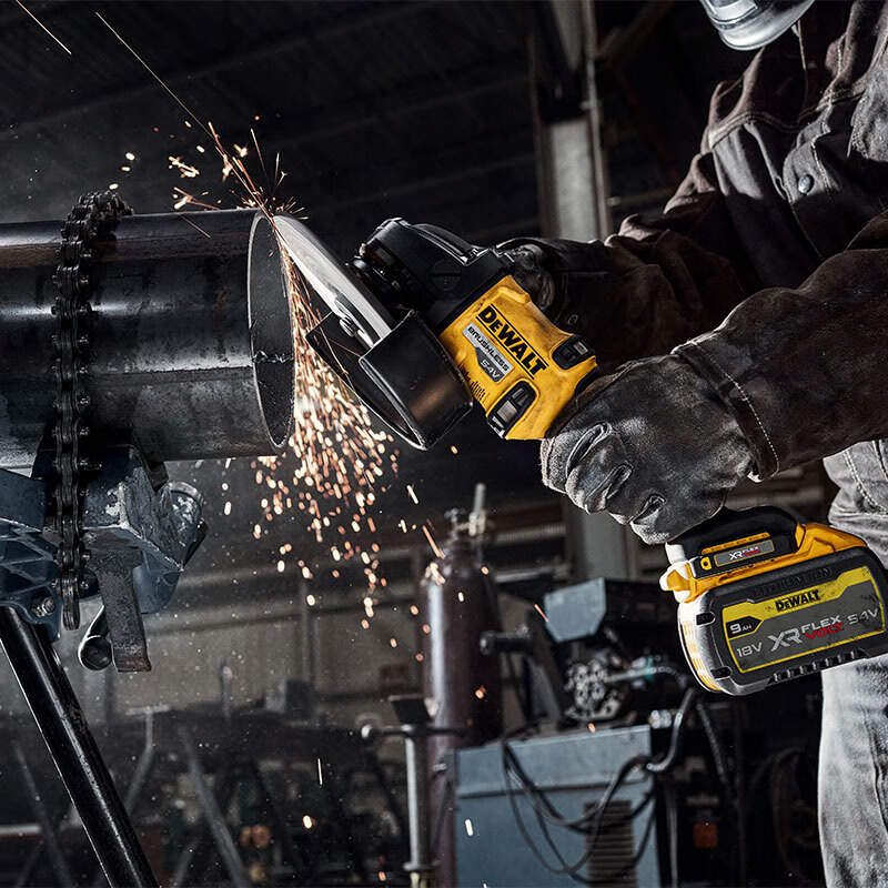 DEWALT 60V lithium battery rechargeable brushless 180mm angle grinder DCG440 metal concrete stone grinding and cutting machine DCG440N two batteries and one charge 6.0A
