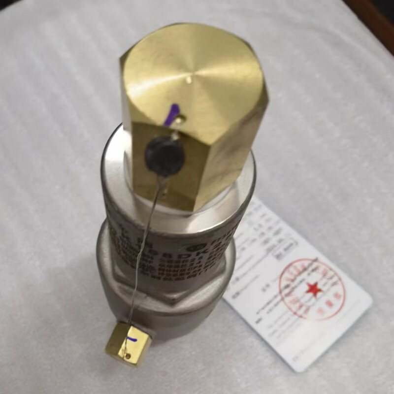 Run low temperature safety valve DA22F/Y-40P pipeline storage tank tank truck discharge pressure relief valve DA22F-40P DN15