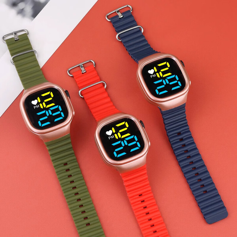 New fashionable color display sports luminous LED electronic watch marine with LED buttons student electronic watch black