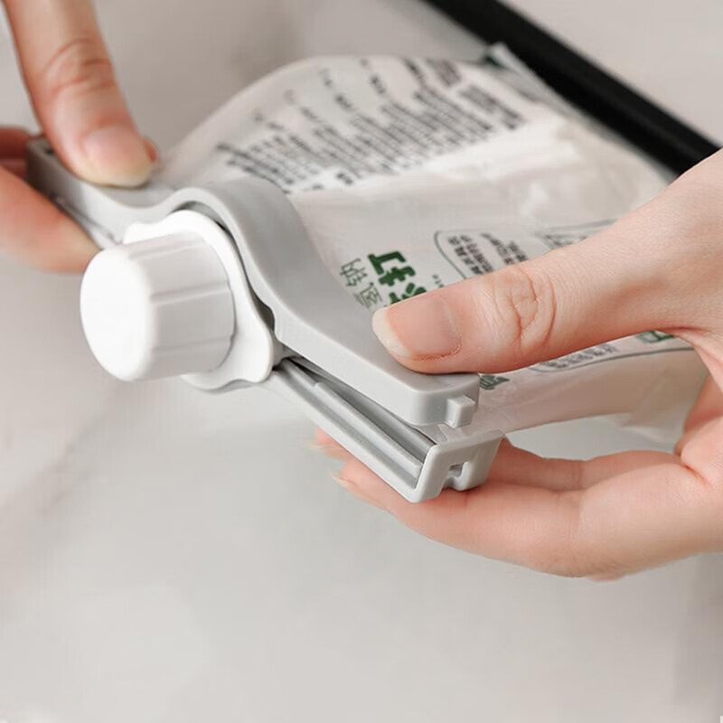 Moisture-proof sealing strip artifact 5 food bag sealing clips kitchen plastic bag sealing clip packaging snack clips 5 sealing clips