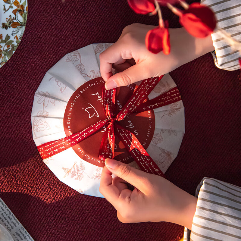 SUCCOHOMEWARE Retro Gardenia Tableware Set Gift Box French Embossed Ceramic Bowl and Plate Set Wedding Gift Moving House Food for 2 + Gift Box Sydney Paper (JD Logistics) Fast delivery to the next day