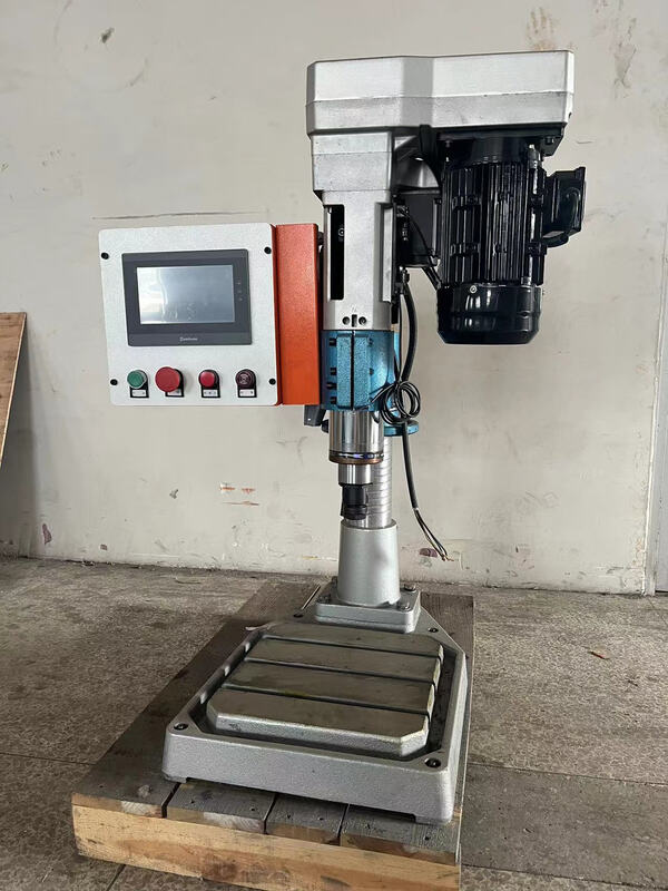 Wen Yijia fully automatic 74/92 dual servo intelligent CNC drilling machine drilling and tapping integrated drilling, tapping and tapping artifacts 74 dual servo