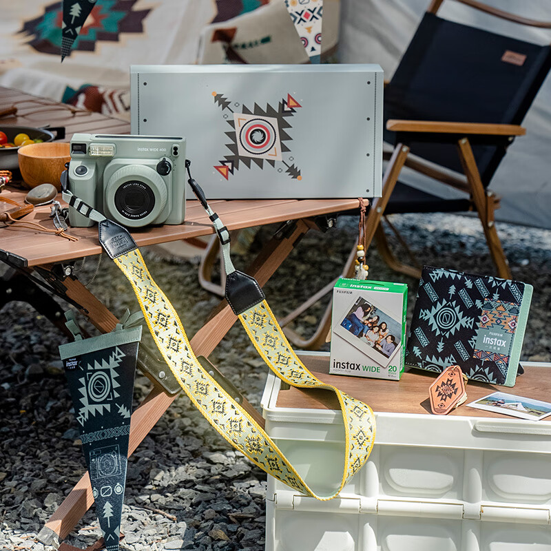 Fuji (FUJIFILM) instax wide400 instant wide format camera photo paper one-click shooting point-and-shoot camera best friend travel holiday birthday gift wide400 wilderness green official standard package including camera standard + wilderness totem accessory box (including 20 photos)