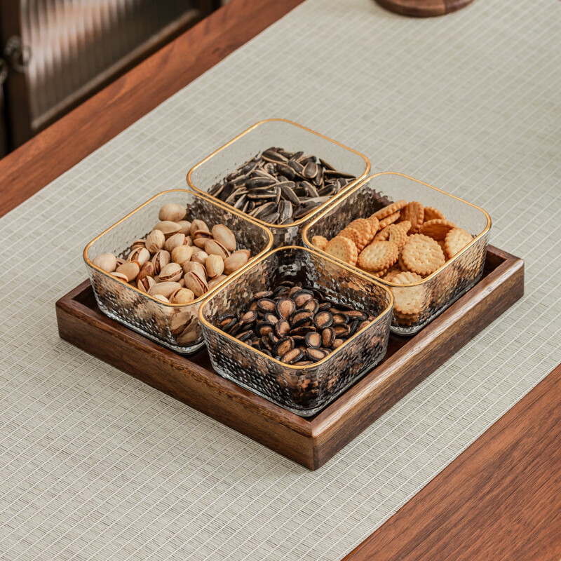 Yunya walnut light luxury fruit plate, high-end snack nut plate, divided solid wood dried fruit plate, coffee table, snack candy plate, six-lattice hammered gold-rimmed fruit plate + walnut lid + base 1 set