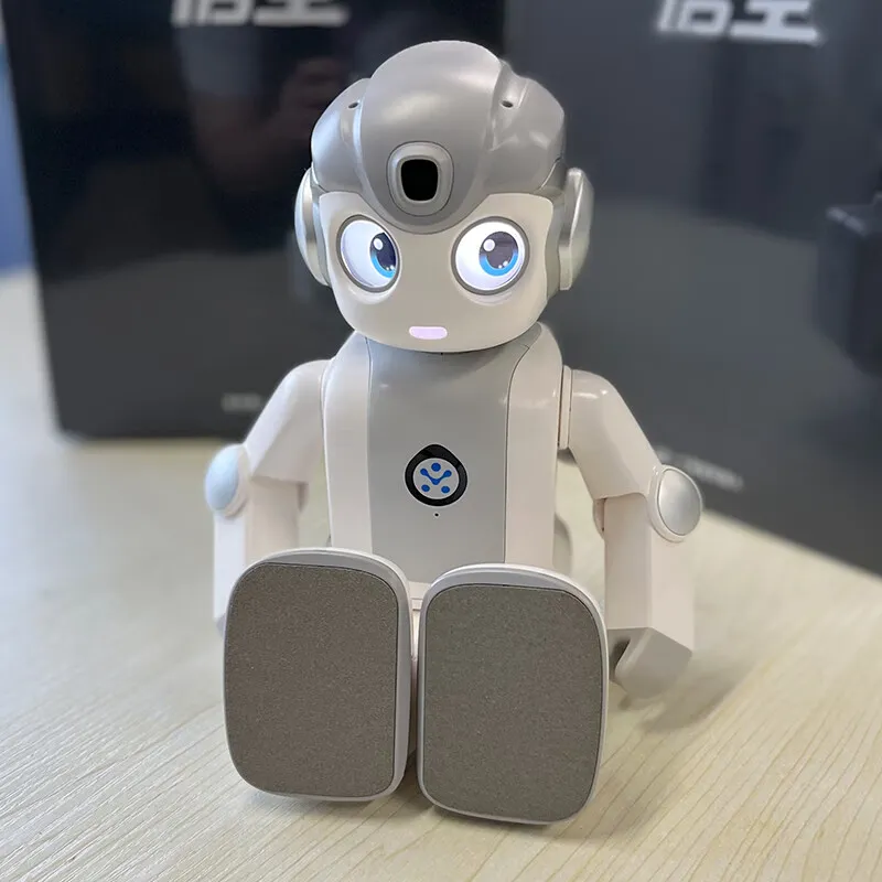 UBTECH Wukong Intelligent Robot Programming Dancing Learning Machine Educational AI Toy Early Education Accompanying Nanny English Tutoring Story Machine Voice Interaction Children's Home Robot Elders Intelligent Voice Phone Wukong Humanoid Robot Gift Box with Anti-fall Bag 100 Programming Lessons