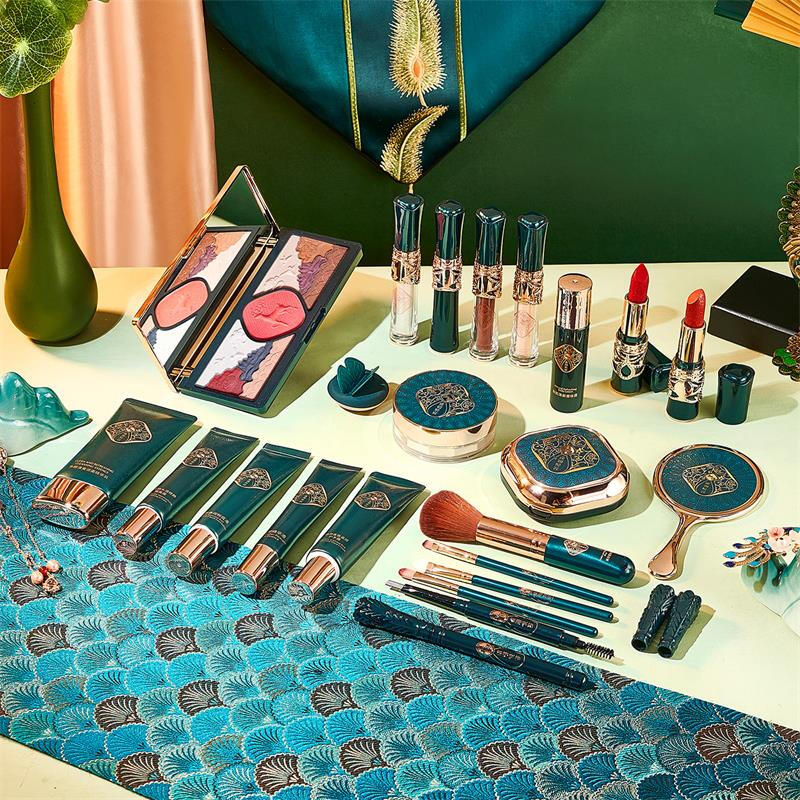 Baicuilai makeup set, birthday, New Year, Valentine's Day gift for lady friend giving birth to wife, practical lipstick and cosmetics complete set