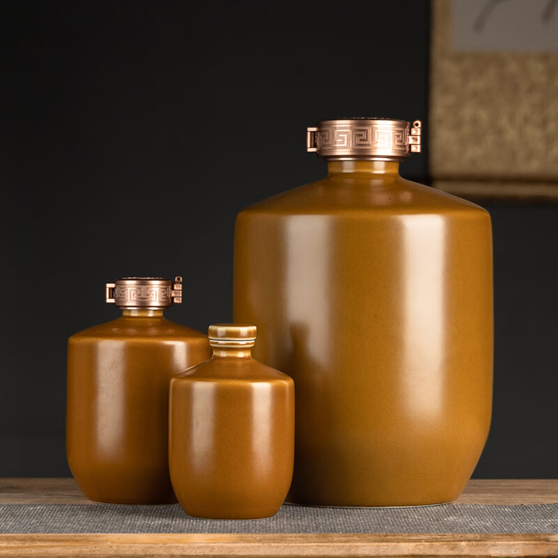 Baofuxiang Jingdezhen Ceramic Wine Bottle 1kg/5kg Household Sealed Small Wine Jar Empty Wine Bottle Cellar Wine Jug Wine Storage Tank Yellow Glaze Bottle 5kg-Polymer Cover