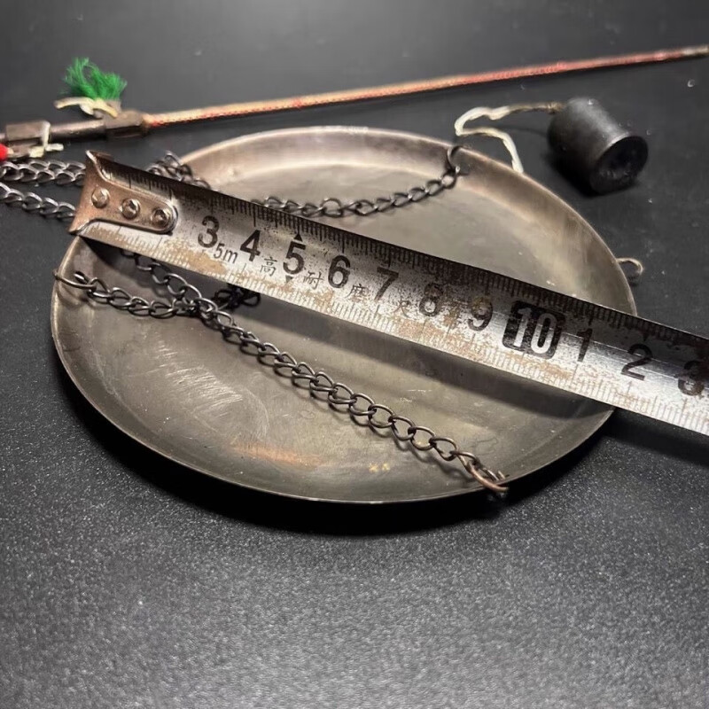 Huanjin ancient old-fashioned small copper scale weighing grams of Chinese medicinal materials old steelyard weighing centimeters and other weighing small steelyard imitation antique bronze scale ornaments Ancient old-fashioned small copper scale weighing old steelyard steelyard of Chinese medicinal materials
