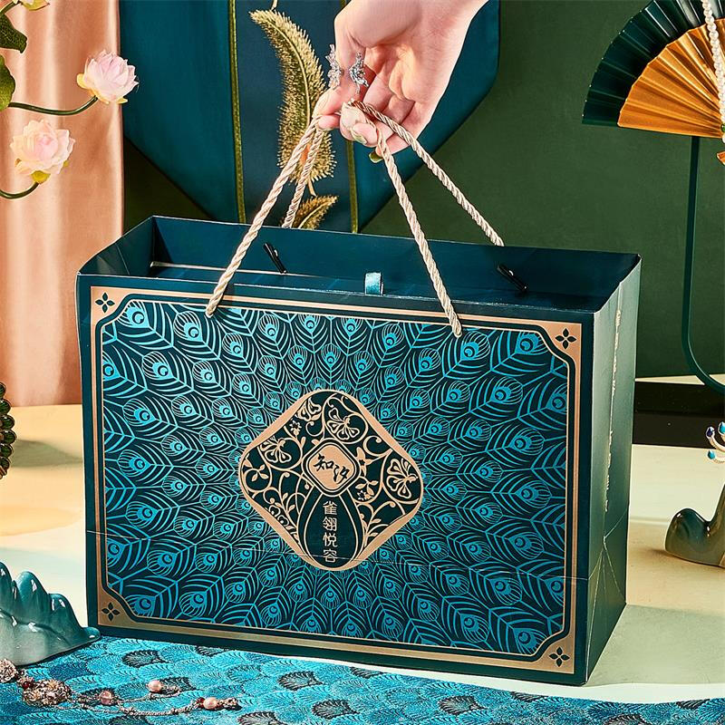 Baicuilai makeup set, birthday, New Year, Valentine's Day gift for lady friend giving birth to wife, practical lipstick and cosmetics complete set