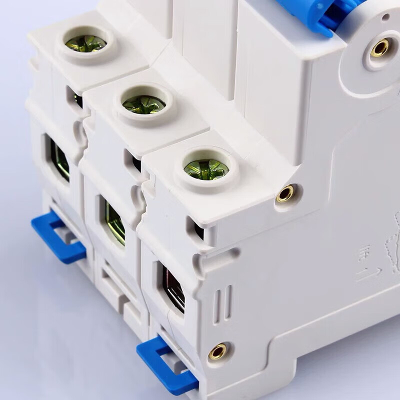 Chint NXB air switch DZ47 small 4P air switch 32A switch 63A main switch household 3P circuit breaker 100A 4p 10A