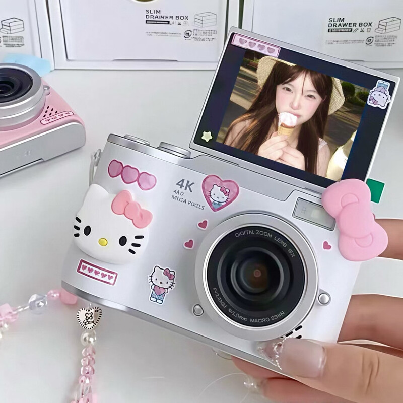 Flip screen CCD student entry-level digital camera Hello kitty digital camera for girlfriend Valentine's Day and New Year Flip cover white 128g + birthday gift box gift bag