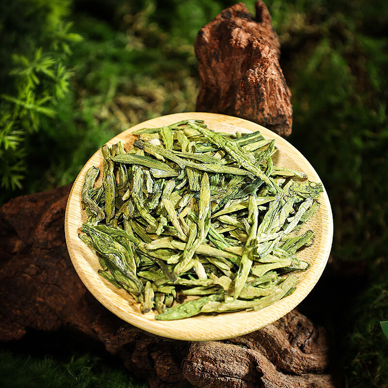 West Lake Brand 2025 New Tea Green Tea Longjing Tea Mingqian Special Grade 250g High-end Gift Box New Year's Gifts for Elders