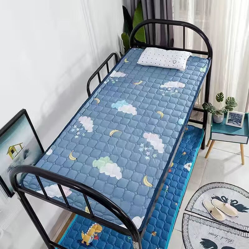 Shantou Lincun four-season universal machine washable mattress bed protector tatami non-slip protective pad mattress single and double students sunny sunny cloud cloth pad double-sided 0.9 meters wide * 1.90 meters long bed