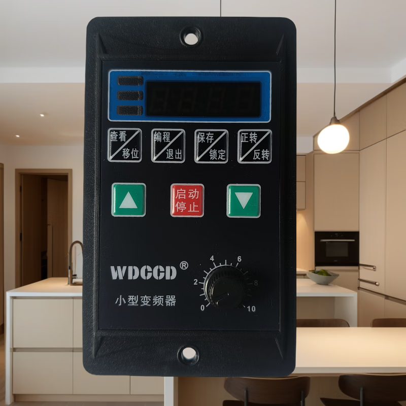 Dongchun US small simple inverter 200w/400w/750W input single-phase electrical output three-phase 220v380V motor speed regulator 750W three-phase 220V single-phase 220V