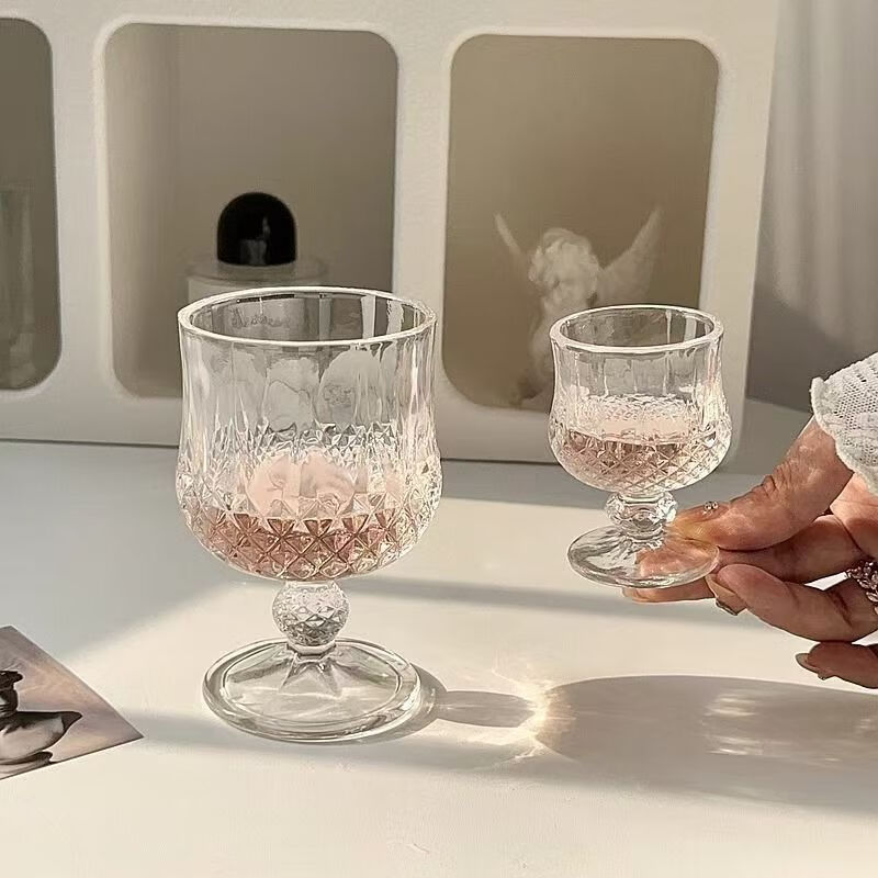 Reputation 6-pack engraved glass mini fruit wine cup exquisite high-foot wine glass high-value small wine glass one-cup engraved small wine glass 50ml 6-pack