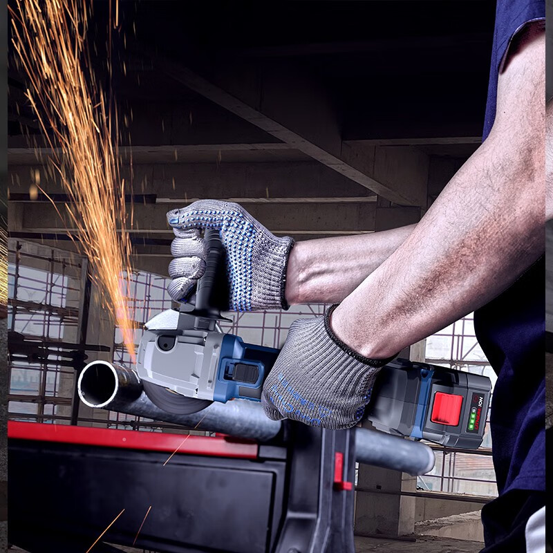 Dongcheng Brushless Rechargeable Angle Grinder Lithium Electric Grinder Multifunctional Cutting and Polishing Hand Grinder 680W 4.0Ah_Two Batteries and One Charge Standard