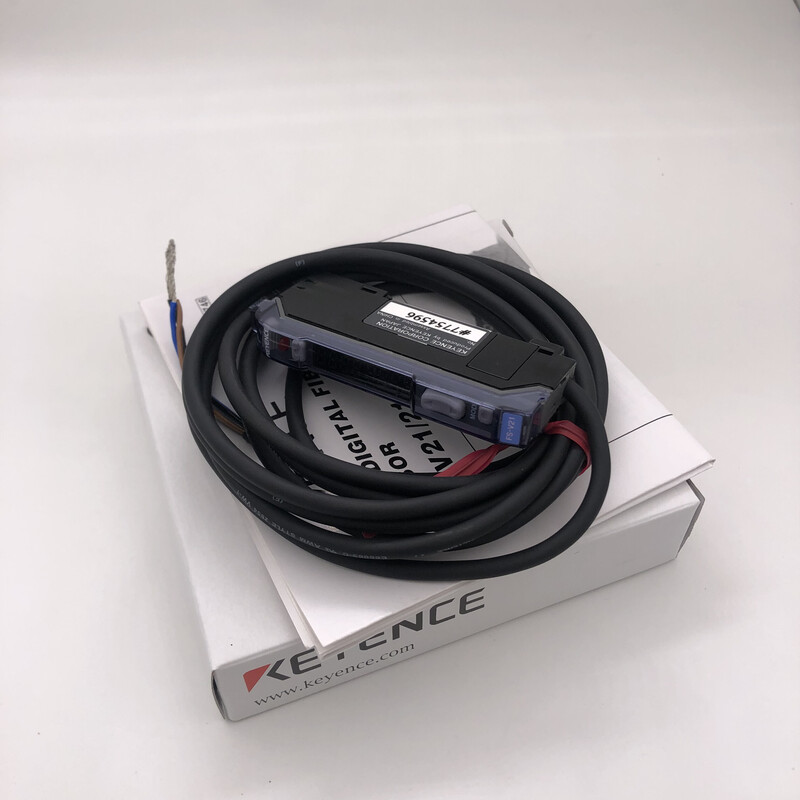 Yue Changsheng original Keyence sensor FS-V series fiber amplifier FS-V1 V12 V21R V31CP V34P FS-V11 new original