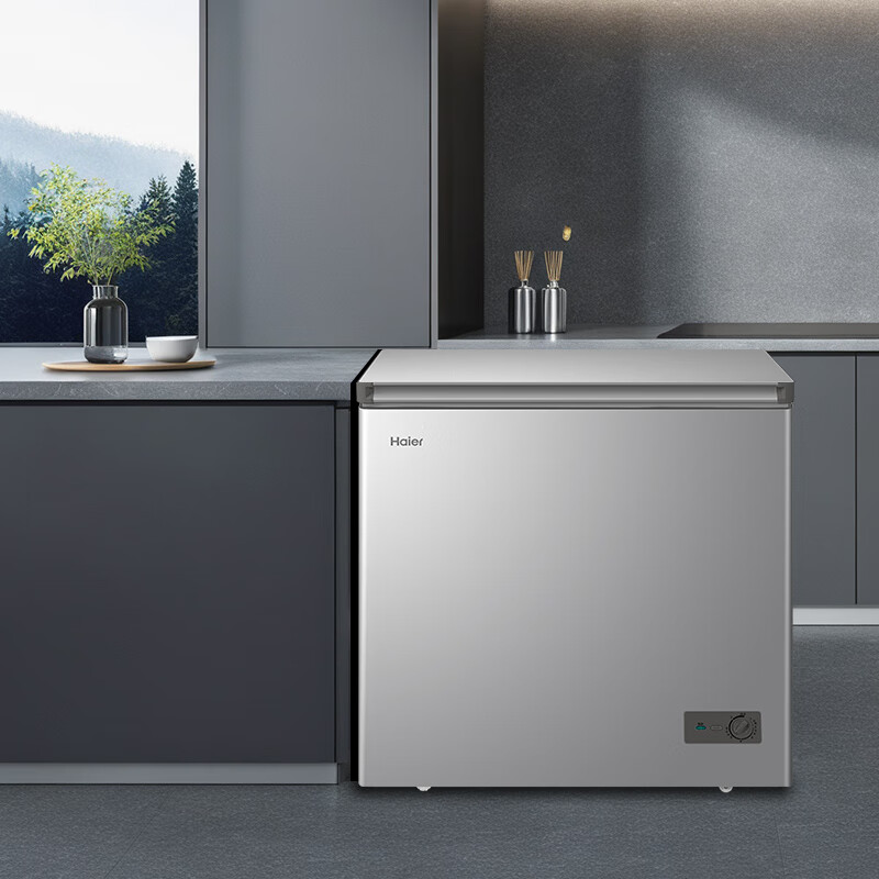 Haier freezer household commercial large-capacity small refrigerator small 100/200/300 liters or more small freezer first-class energy efficiency energy-saving refrigerator freezer trade-in 80% frost reduction -30 C cryogenic quick freezing 200L Moonlight Silver