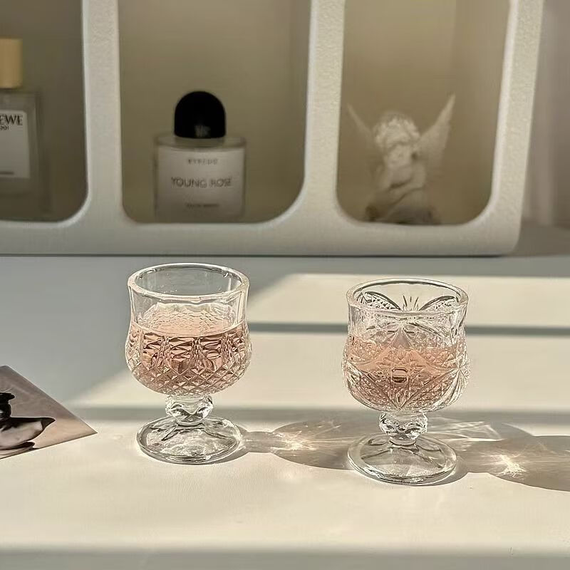 Reputation 6-pack engraved glass mini fruit wine cup exquisite high-foot wine glass high-value small wine glass one-cup engraved small wine glass 50ml 6-pack