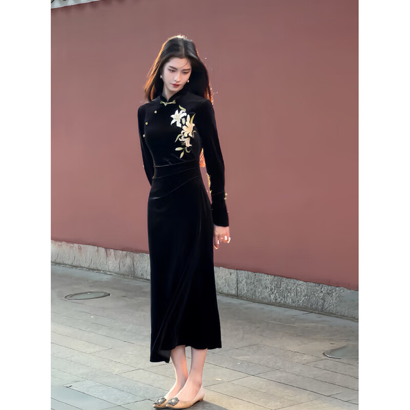 Jialong Mingxiu 2025 New Chinese Style Velvet Cheongsam Women's Autumn and Winter Slim Long Skirt Black Velvet XL