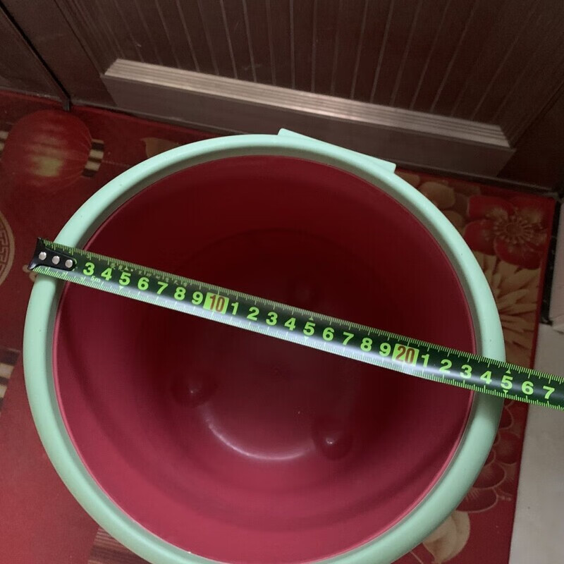 Household trash can heightening bracket kitchen living room office creative durable bend-free paint craft shelf shelf black height 50 caliber 22