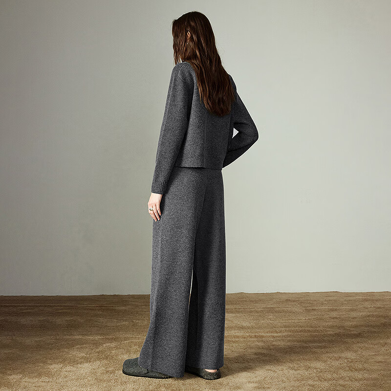 Chuyu Contrast Color Sweater Jacket Wide Leg Pants Women's 2025 Winter New Thick Sports Style Two-piece Suit Dark Gray M