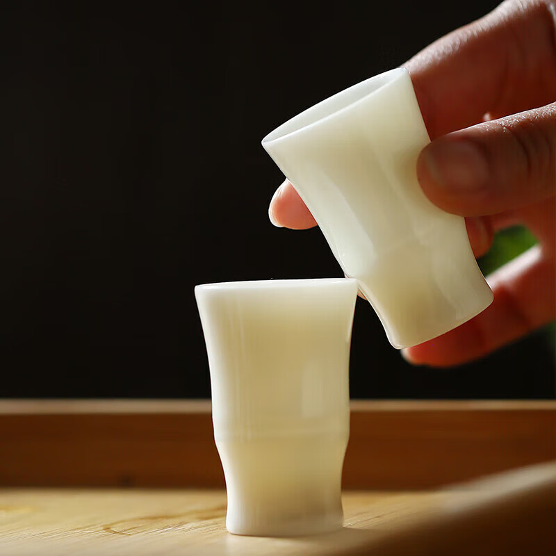 Su's Ceramics Mutton Fat Jade Porcelain Ceramic Wine Set Wine Divider White Wine Cup Huachu Jade Porcelain White Porcelain Style 2 Pots 6 Cups Holiday Gift