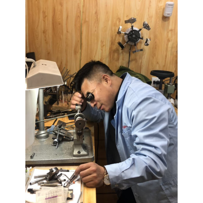 Clocks and watches repair and repair Tissot maintenance cleaning refurbishment polishing replacement watch mirror replacement accessories strap ADEE KAYE watch head basic service