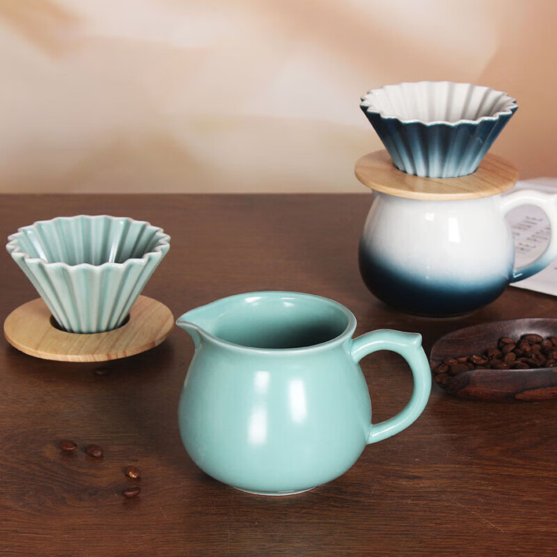 Nordic simple style ceramic hand-brewed coffee cup sharing pot set origami conical V60 filter cup coffee set hand-brewed set gradient navy blue