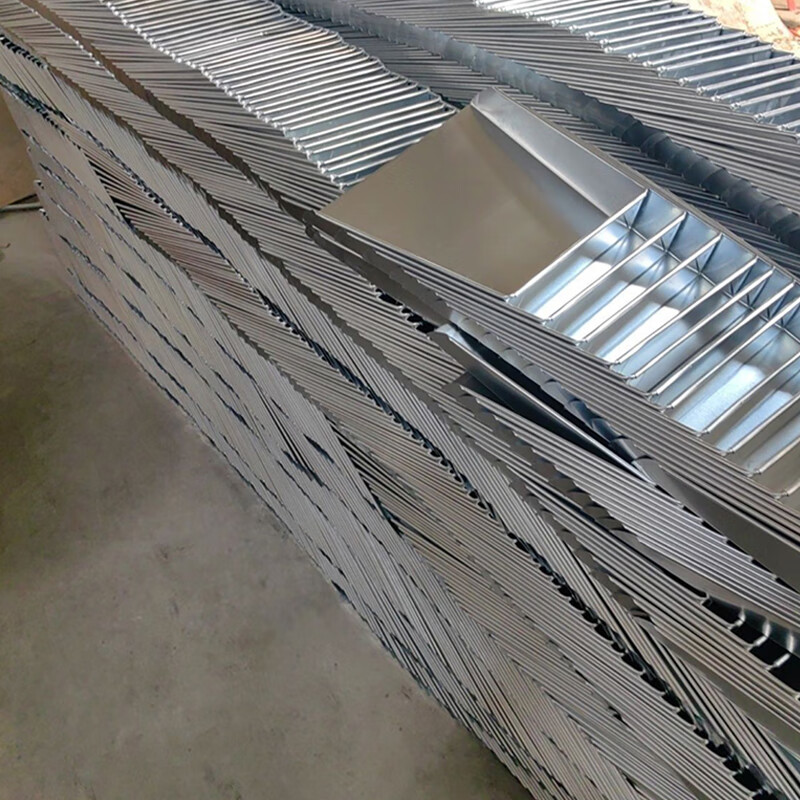 Kelibang iron dustpan, ash bucket iron stamp, thickened garbage shovel, Gaoba property dustpan, factory workshop sanitation iron stamp, outdoor shovel, large size KB3257