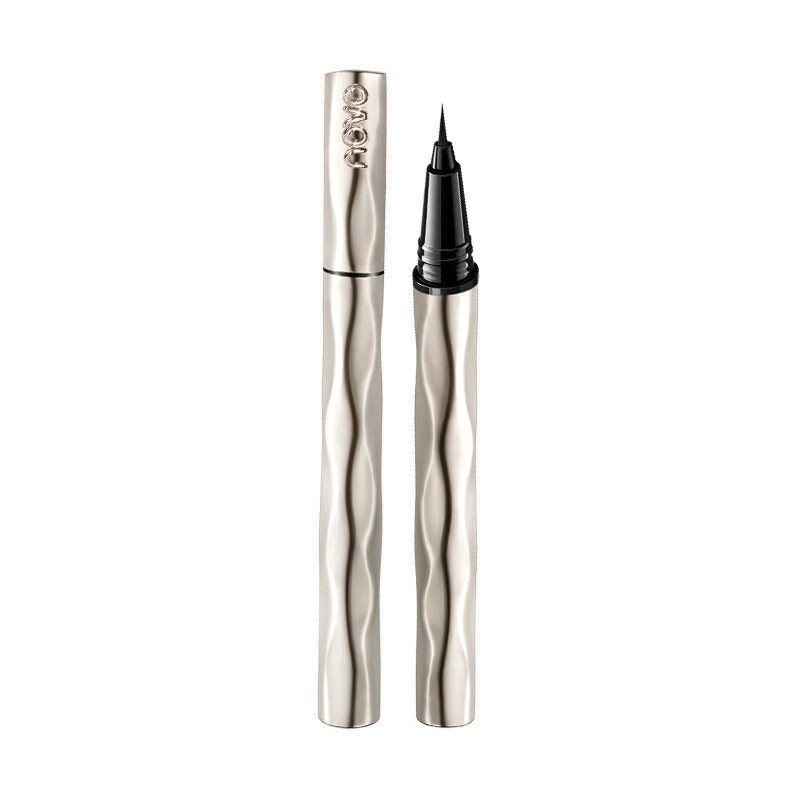 NOVO liquid eyeliner pen is extremely fine, quick-drying, does not smudge, is water-resistant and sweat-resistant, and naturally draws eyelashes for beginners without fading. 02# clever brown + 01# matte black