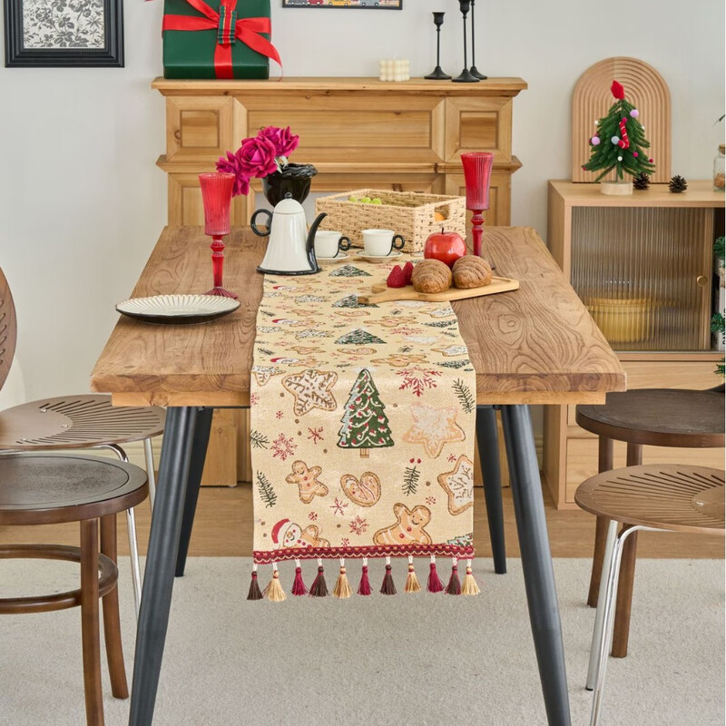 Meiyueshe table flag Christmas table center tablecloth 2025 new light luxury high-end American retro style flag cloth sideboard cover cloth jacquard gold silk bow new red tassel 33-120