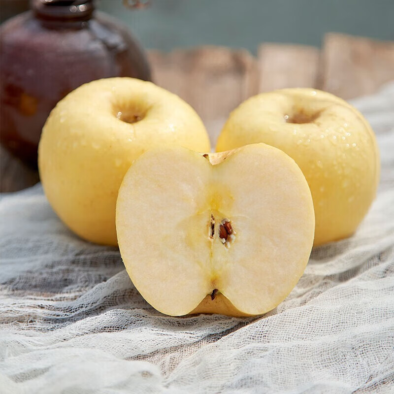 Jingdida Shandong Yantai Cream Fuji Apple, net weight 4.5 catties, single fruit 75mm+, direct shipping from the fruit source, free shipping