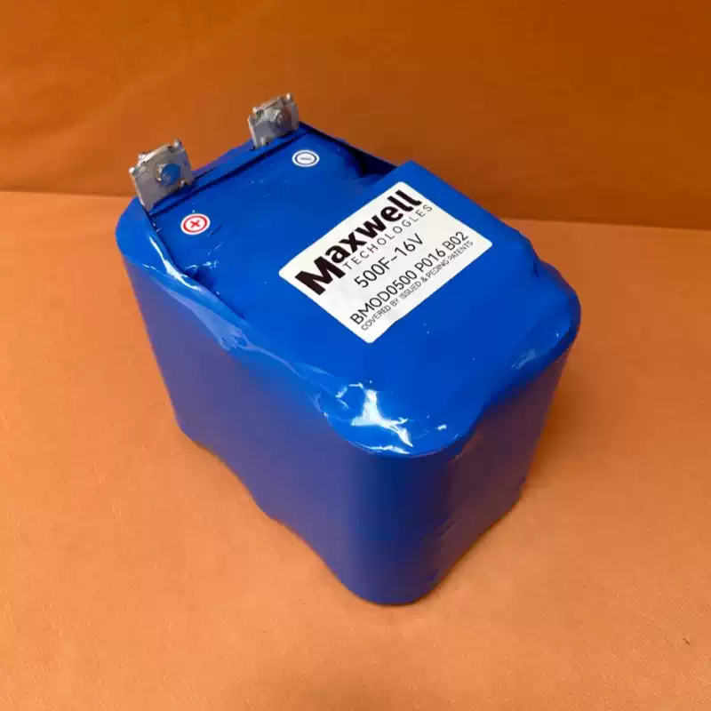 American Maxwell super farad capacitor 2.7V300F car emergency starting power supply 16V500F charging-free 12v car special double row capacitor 12v car special double row capacitor