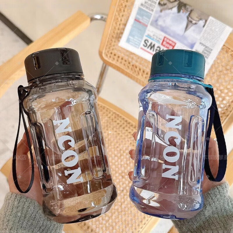 Jiaojing plastic cup, high temperature resistant PP material, super large capacity, high appearance, ins ready cup, anti-fall sports water cup, 1100ml, simple black, tons of barrel + with tea drain