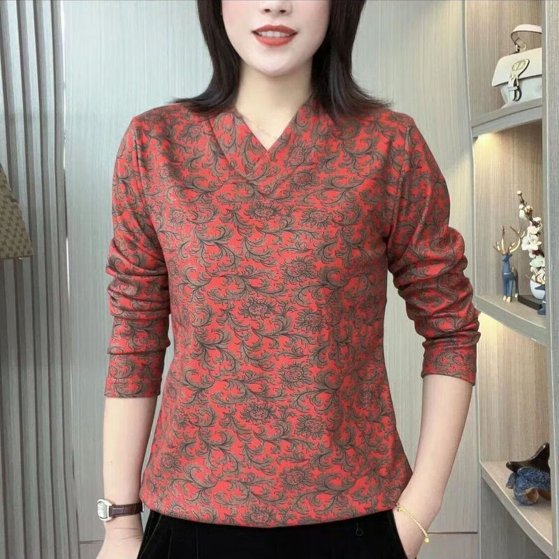 2025 autumn and winter thickened velvet bottoming shirt for women new high-end rich woman's top women's thickened velvet warm clothing red L recommended 95-110 catties