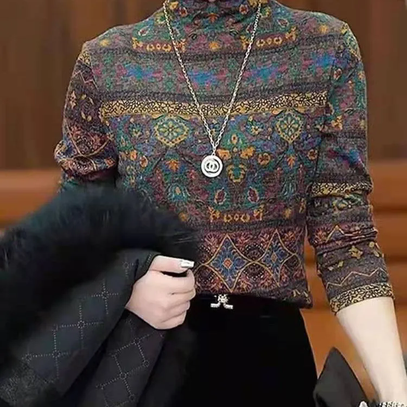 Yu Yixiang half turtleneck bottoming shirt for women 2025 autumn and winter new long-sleeved large size loose printed western style T-shirt inner top, retro color XL 120-140 catties