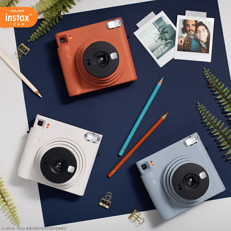 FUJIFILMinstax Polaroid SQUARE SQ1 one-time imaging camera square retro camera ocher orange package three
