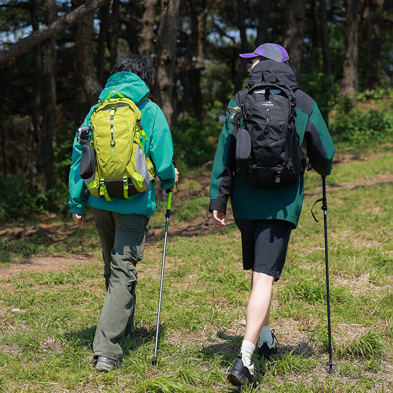 Outdoor mountaineering bag backpack backpack large capacity men and women travel lightweight couple waterproof ultra-light outdoor bag black