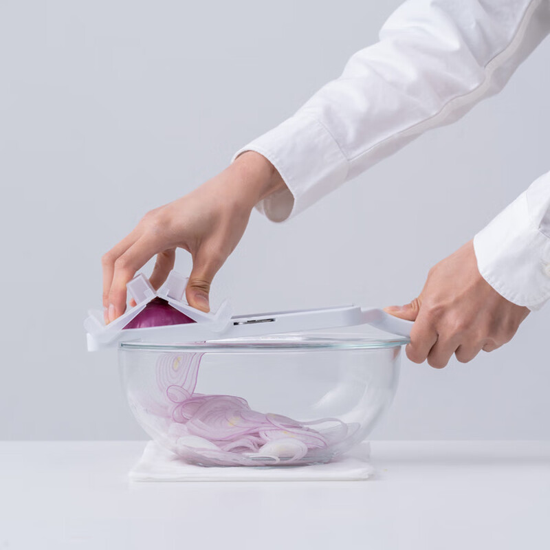 Japanese cabbage grating artifact made of stainless steel grater, vegetable shredder in stock, shredder in stock